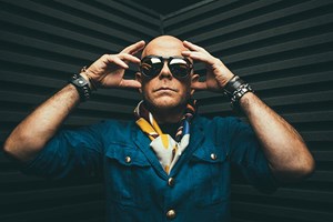 Hoje há Pedro Abrunhosa, Agir e Capicua no #FestivalEuFicoEmCasa