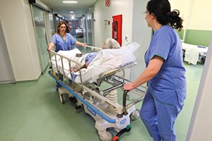 Coronavírus. Os alertas do que pode correr mal na Saúde e na Educação