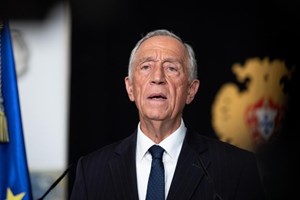 Covid-19: Marcelo promulga diplomas que protegem créditos e postos de trabalho