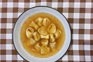 Tortellini in brodo