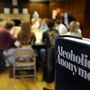 Alcoólicos Anónimos deixaram de ter reuniões presenciais 