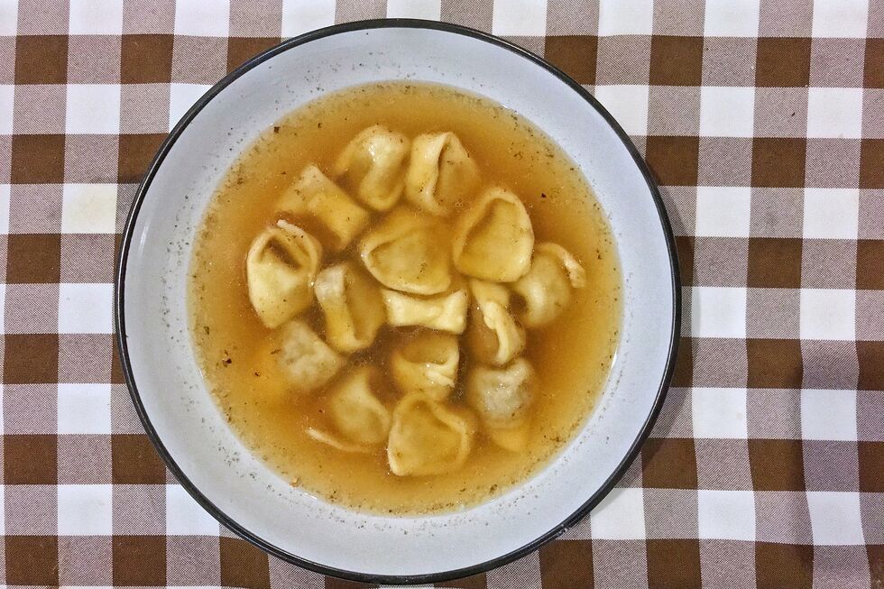 Tortellini in brodo