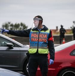 Condutor detido após fuga à PSP na ponte 25 de Abril