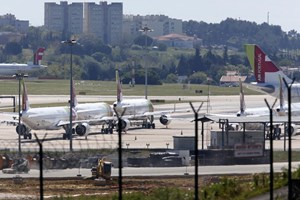 Covid-19: Associação das companhias aéreas propõe testes rápidos em vez de restrições