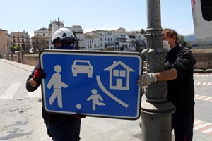 Covid-19: Espanha permite regresso ao trabalho de quem não pode fazê-lo a partir de casa