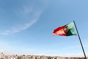 Depois da Fitch, também a S&P corta perspetiva para Portugal