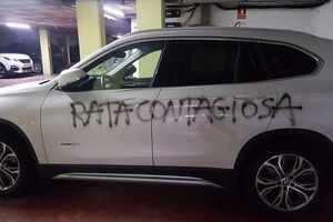 Carro da médica foi vandalizado na garagem