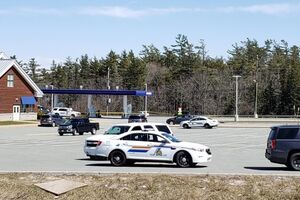 Pelo menos 10 mortos em perseguição policial na Nova Escócia, no Canadá. Atirador e polícia entre os abatidos