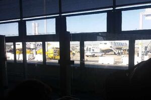 Passageiros de voo da Ryanair ficaram quase cinco horas dentro de avião no aeroporto de Lisboa