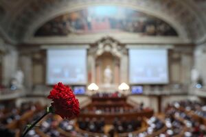 25 de abril parlamento assembleia republica