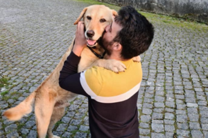 O reencontro de João com o seu amigo de quatro patas
