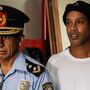 Ronaldinho Gaúcho colocado em prisão domiciliária num hotel de Assunção