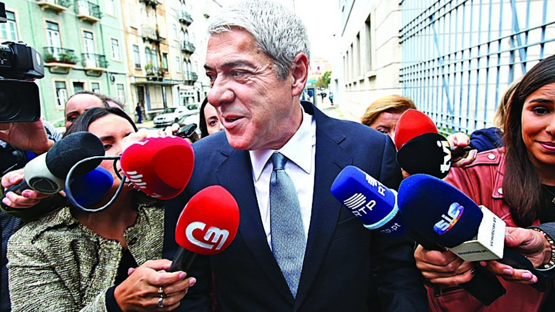 Crimes de falsificação de José Sócrates em risco de prescrever ...