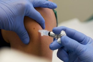 Covid-19: Mais de 140 líderes mundiais pedem vacina gratuita para todos