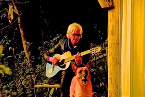 Morreu com covid-19 o músico brasileiro Ciro Pessoa, fundador da banda Titãs