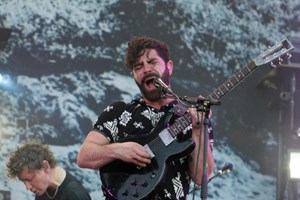 Covid-19: Foals, cabeças-de-cartaz do SBSR, adiam digressão europeia para 2021