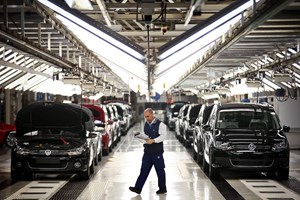 Autoeuropa confirma saída de 120 trabalhadores