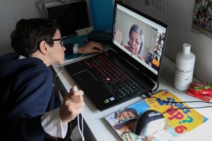 Guia completo para ultrapassar os desafios do ensino à distância
