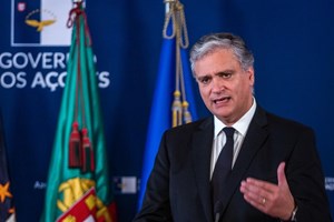 Testes, quarentena voluntária ou regresso a casa. Açores arranjam soluções para quem chega à ilha
