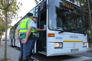 Antrop denuncia 'práticas ilegais' de alguns municípios no transporte escolar