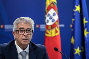 Covid-19: Governo admite necessidade de melhorar sistema de notificação