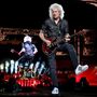 Brian May dos Queen revela que esteve às portas da morte após sofrer ataque cardíaco