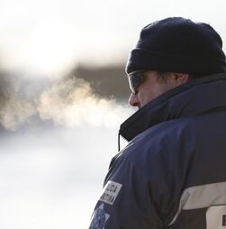 Polícia Marítima faz 3 detidos após perseguição a lancha suspeita de narcotráfico no Algarve