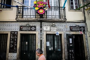 No Bairro Alto, Lisboa, vivem-se tempos 'catastróficos'