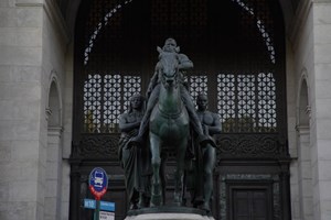 Museu nova-iorquino retira estátua de Roosevelt por glorificar racismo