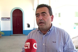 Autarca foi vacinado contra a covid-19. Fundação justifica que é por ter contacto direto com utentes