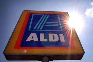 Aldi pede desculpas a cliente depois de encontrar sobrancelha de vaca num pacote de carne picada