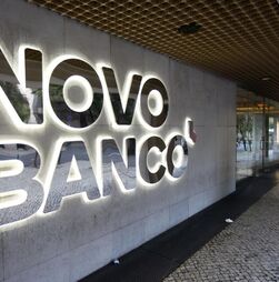 Grupo de espanhóis ligados a investigação às vendas ruinosas do Novo Banco 