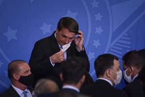 Bolsonaro pode ter infetado centenas de pessoas com a covid-19