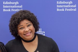 Morreu Zindzi Mandela, filha de Nelson Mandela, aos 59 anos