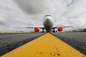 Covid-19: Bruxelas insta países a manterem limitação a chegadas não essenciais do Brasil