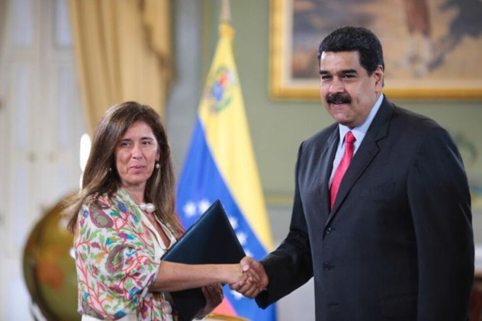 Isabel Brilhante Pedrosa e Nicolás Maduro