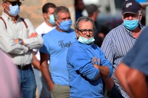 Pescadores protestam em Évora contra proibição da pesca do lagostim