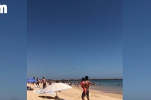 Avião A380 da Hi Fly sobrevoa litoral algarvio