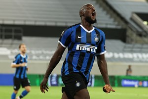 Inter de Milão goleia Shakhtar e defronta Sevilha na final da Liga Europa