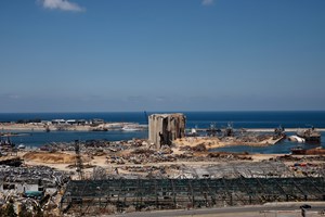 Investigação sobre explosão no porto de Beirute foi temporariamente suspensa