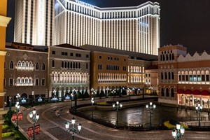 Macau em alerta máximo devido a tufão, 122 pessoas em abrigos de emergência