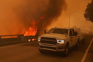 Pelo menos cinco mortos nos incêndios na Califórnia
