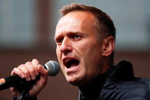Alexei Navalny, o opositor de Putin, foi detido à chegada a Moscovo