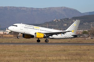 Covid-19: Vueling reduz 20% de lugares para 1,7 milhões em setembro