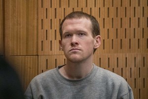 Autor de massacre de 51 muçulmanos na Nova Zelândia condenado a prisão perpétua