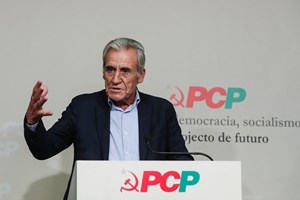 PCP deverá manter Jerónimo de Sousa como secretário-geral
