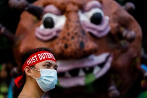 Covid-19: Filipinas prorrogam estado de calamidade por um ano
