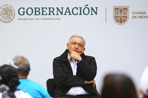 Presidente do México pede desculpa em nome do Estado pelo desaparecimento de 43 jovens