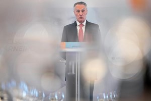 Cavaco defende que PSD tem de atrair eleitores que votaram PS