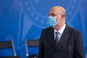 Polícia interroga Ministro da Educação do Brasil por suposta homofobia